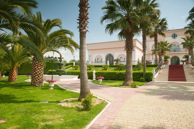 La Corte Di Opaka Каноса ди Пулия Екстериор снимка